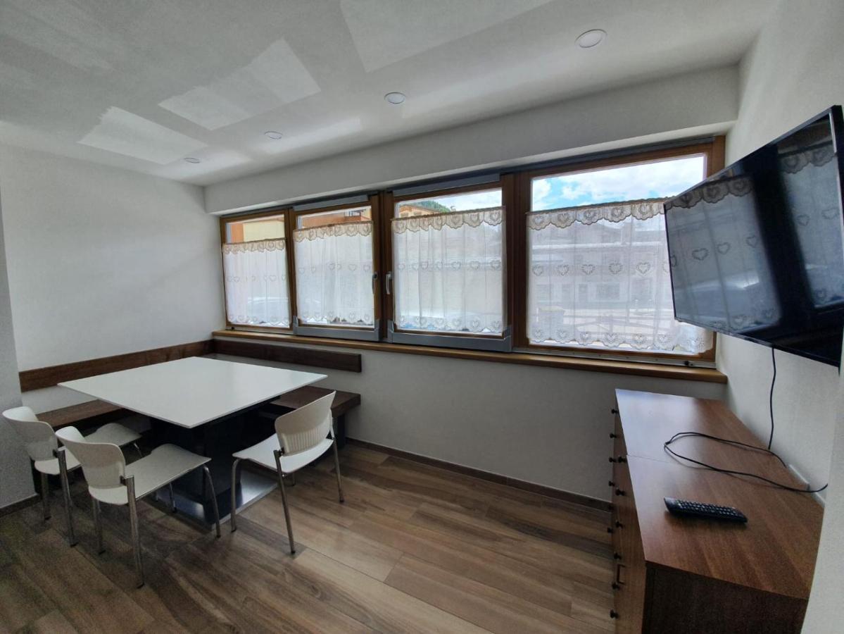 Ciasa De Rosa Apartment Pozza di Fassa Luaran gambar