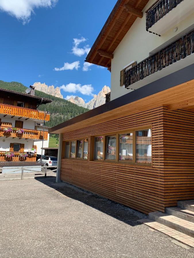 Ciasa De Rosa Apartment Pozza di Fassa Luaran gambar